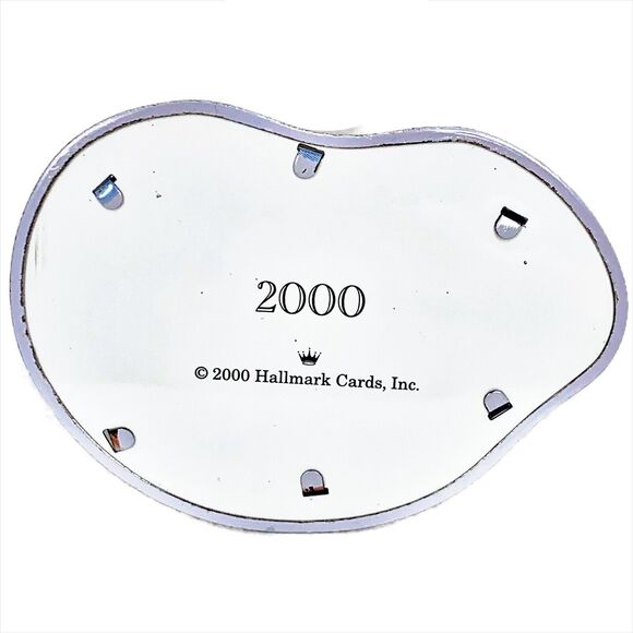 Hallmark Keepsake Ornament Christmas - Cool Character - Pressed Tin Snowman 2000 - Picture 5 of 10